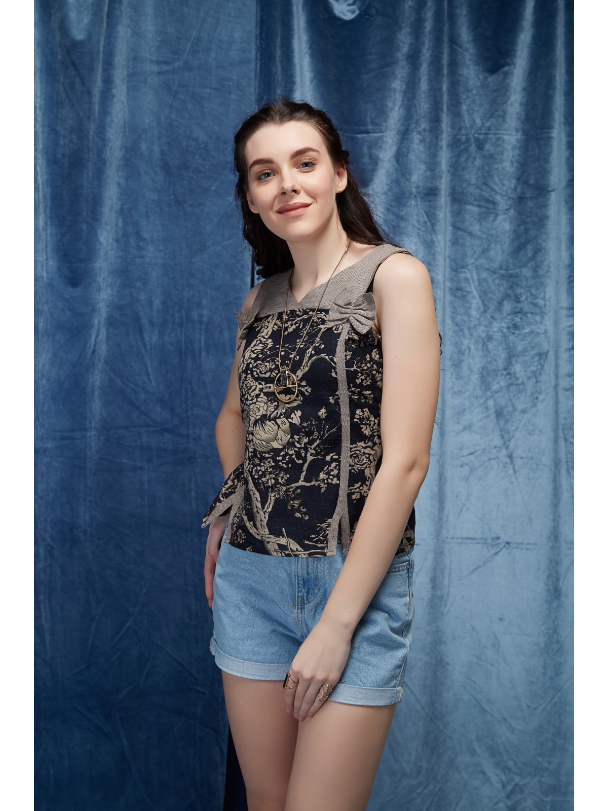 Modish Cotton Linen Floral Printed Sleeveless Crop Top 